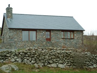 Hengaeau Farm Cottage - a newly built (2002) bungalow on a real working farm